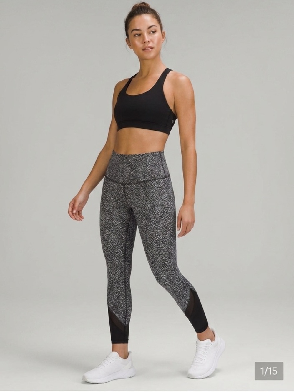 Lululemon Wunder Under
High-rise Black and White Size 6